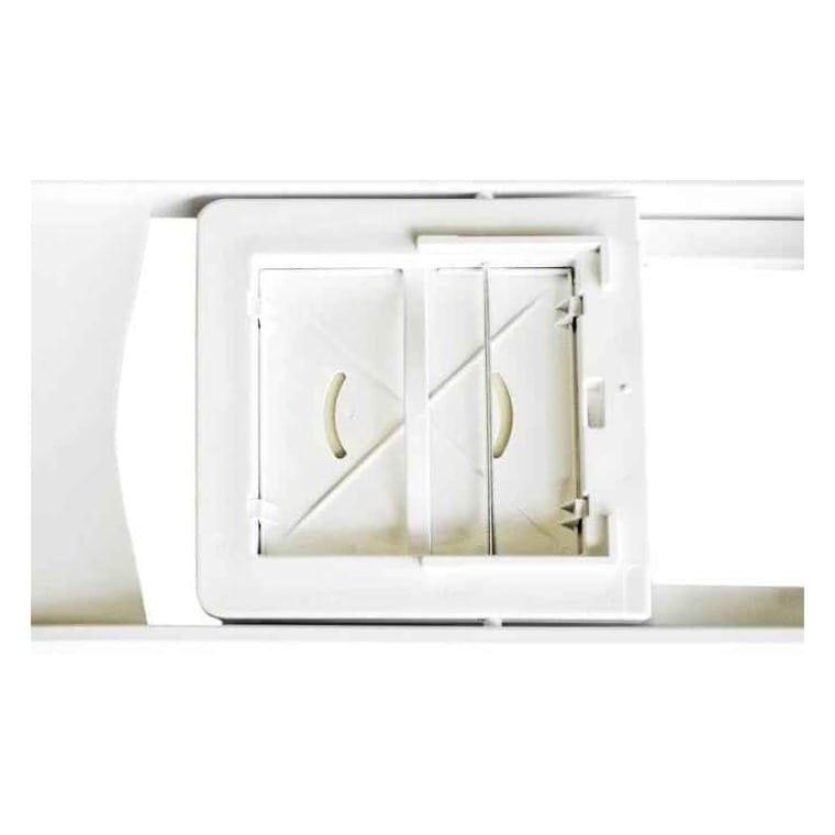 Built-in stacking interlock on the seat underside — chairs lock together when stacked, then release cleanly.